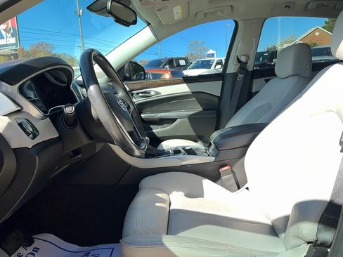Used 2014 Cadillac SRX Luxury w/ Driver Awareness Package image 20