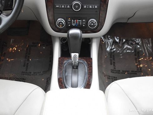 Used 2013 Chevrolet Impala LTZ FWD image 25
