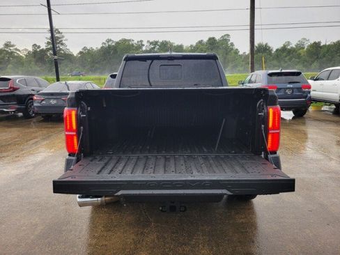 Used 2025 Toyota Tacoma Limited AWD/4WD image 8