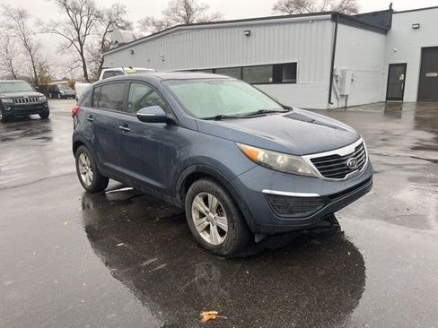 Used 2012 Kia Sportage LX image 3