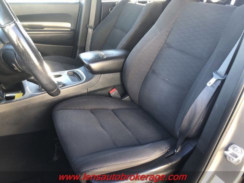 Used 2019 Dodge Durango SXT image 12