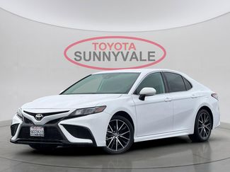 Used 2023 Toyota Camry SE video 2