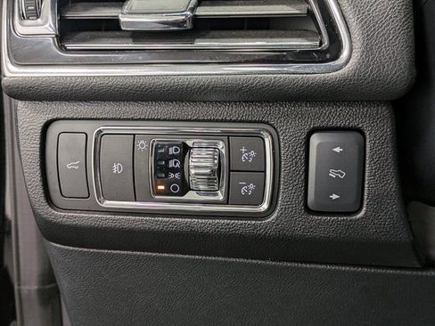 Certified 2023 Lincoln Navigator Reserve image 18