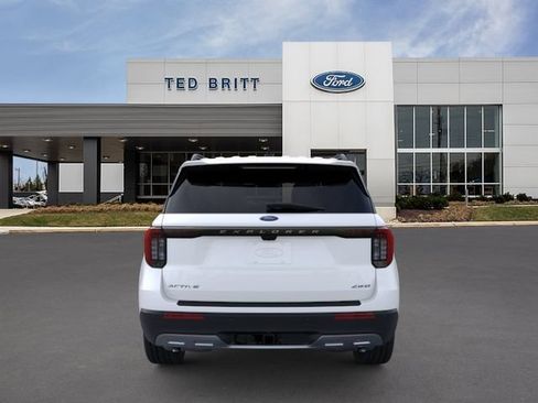 New 2026 Ford Explorer Active w/ Active Comfort Package AWD/4WD image 6