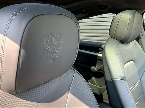 New 2025 Porsche Cayenne Coupe image 8