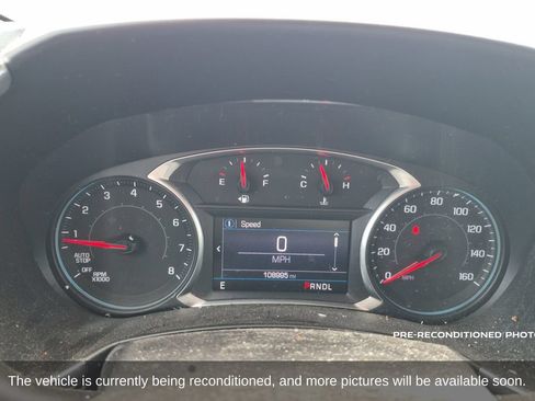 Used 2019 Chevrolet Equinox LT FWD image 16