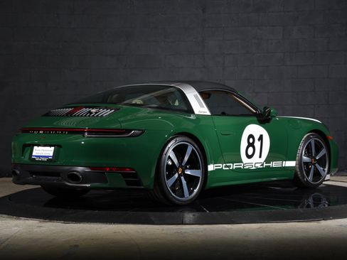 Used 2021 Porsche 911 Targa 4S Heritage Design AWD/4WD image 40