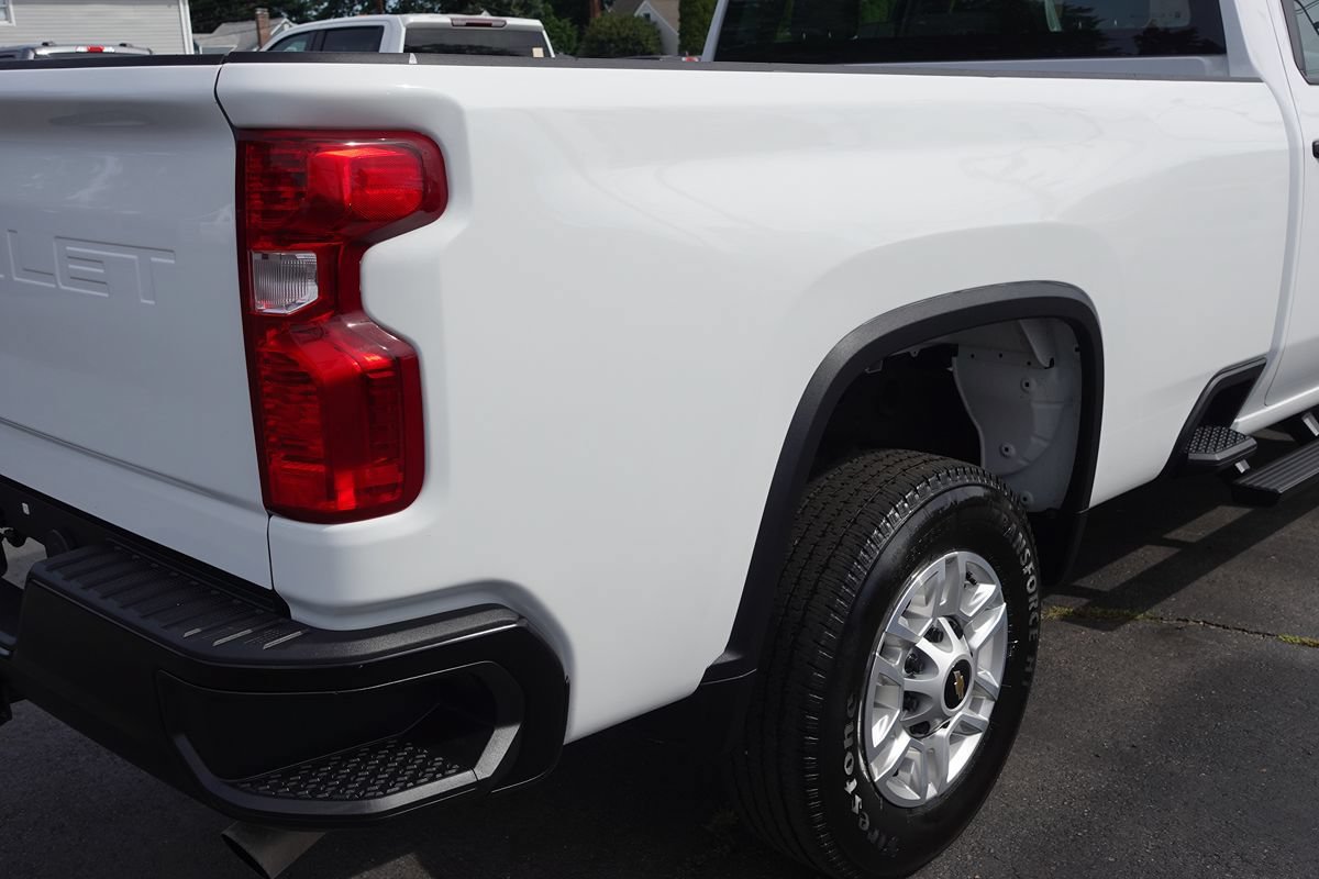 Used 2025 Chevrolet Silverado 2500 W/T AWD/4WD image 11