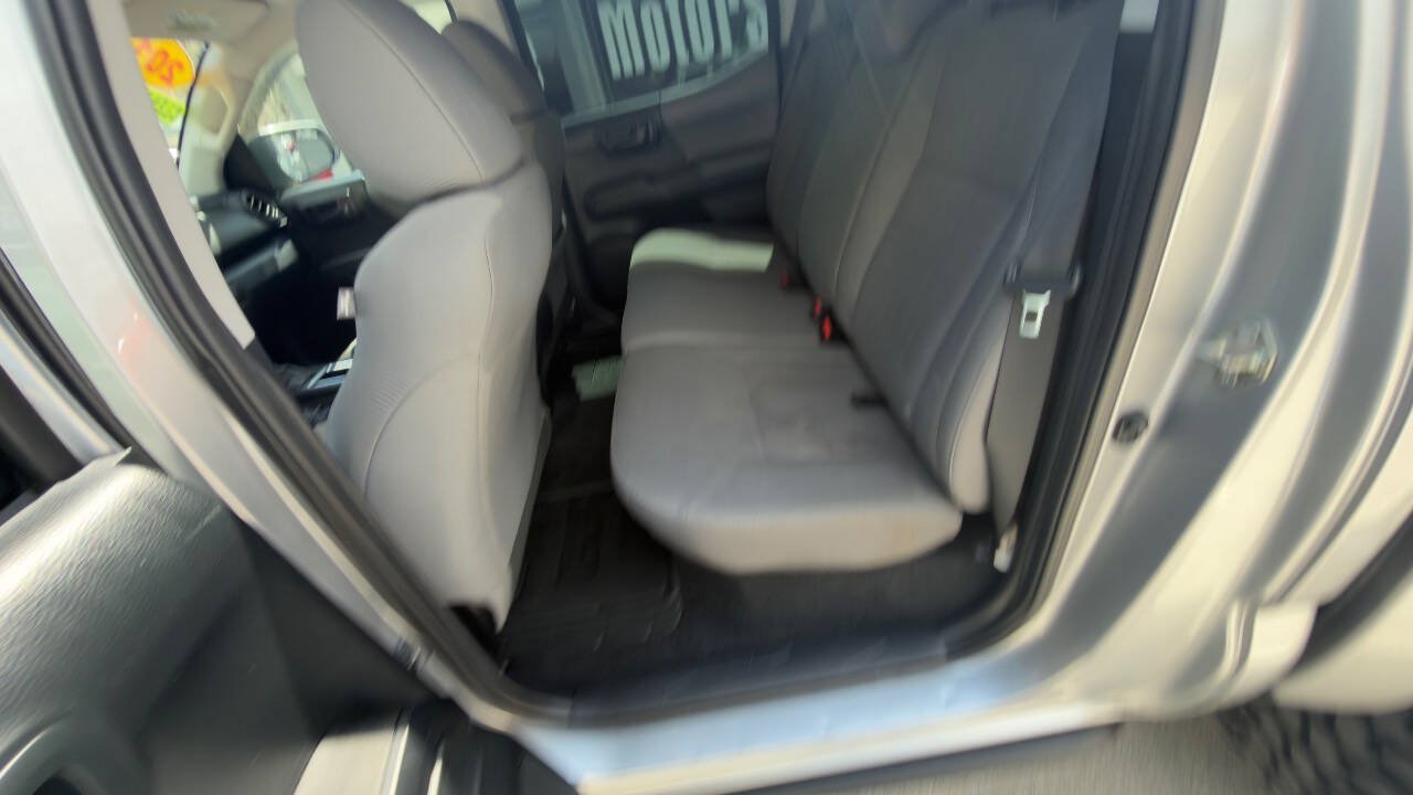Used 2017 Toyota Tacoma SR w/ SR Convenience Package RWD image 11