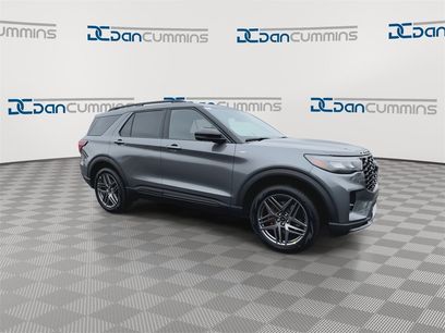 New 2026 Ford Explorer ST-Line w/ ST-Line Street Pack