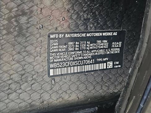 Used 2025 BMW iX xDrive50 AWD/4WD image 18