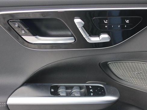 New 2026 Mercedes-Benz C 300 Sedan image 11