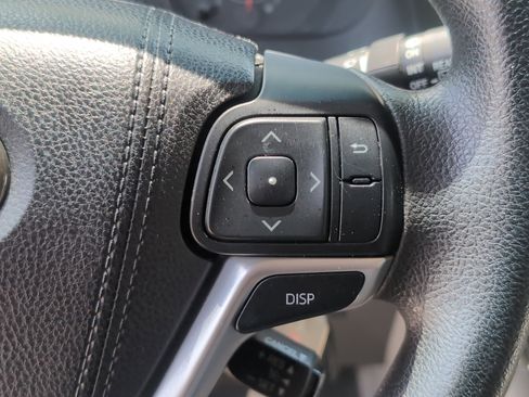 Used 2015 Toyota Sienna LE FWD image 20