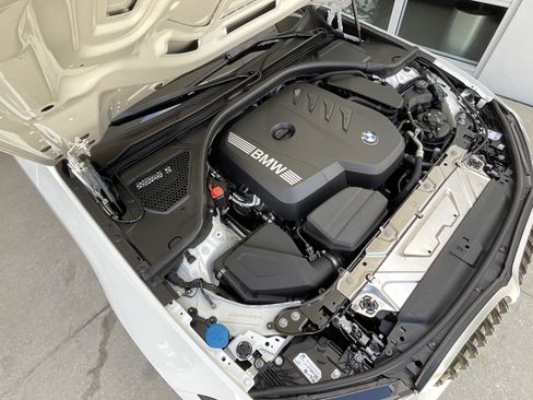 New 2026 BMW 330i Sedan w/ Convenience Package RWD image 34