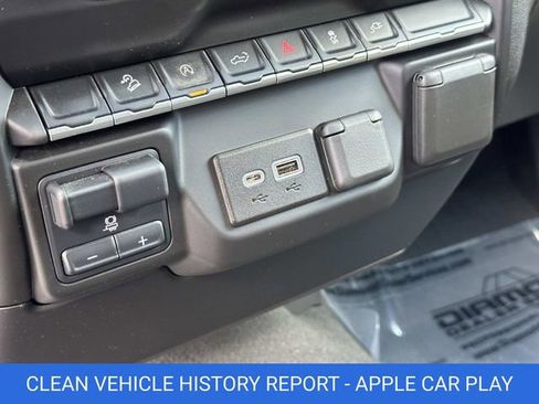 Certified 2022 Chevrolet Silverado 1500 Custom Trail Boss w/ LPO, Dark Essentials Package image 9