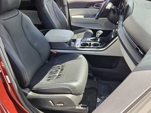 Used 2022 Kia Carnival SX FWD image 19