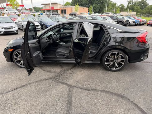 Used 2019 Honda Civic Sport image 10