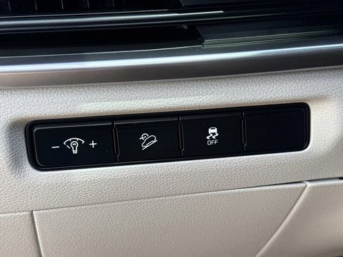 Used 2024 Kia Telluride S w/ S Sunroof Package FWD image 31