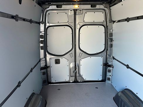 New 2025 Mercedes-Benz Sprinter 2500 image 21
