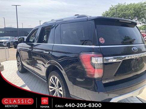 Used 2021 Ford Expedition Limited AWD/4WD image 2