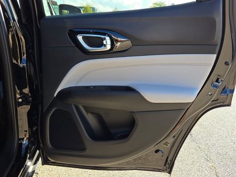 New 2026 Jeep Compass Limited image 12