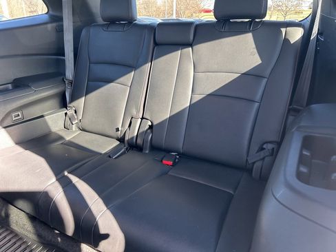 Used 2022 Honda Pilot TrailSport image 28