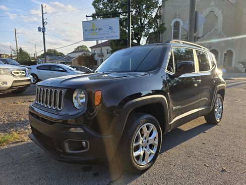 Used 2015 Jeep Renegade Latitude w/ Cold Weather Group AWD/4WD image 1