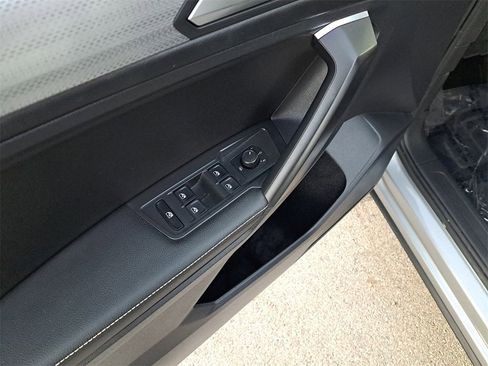 Used 2023 Volkswagen Tiguan S image 16