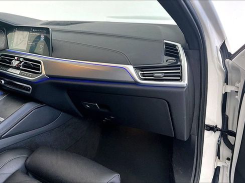 Used 2023 BMW X6 xDrive40i w/ Premium Package image 19