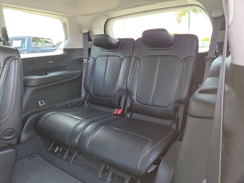 Used 2023 Jeep Grand Cherokee L Limited AWD/4WD image 22