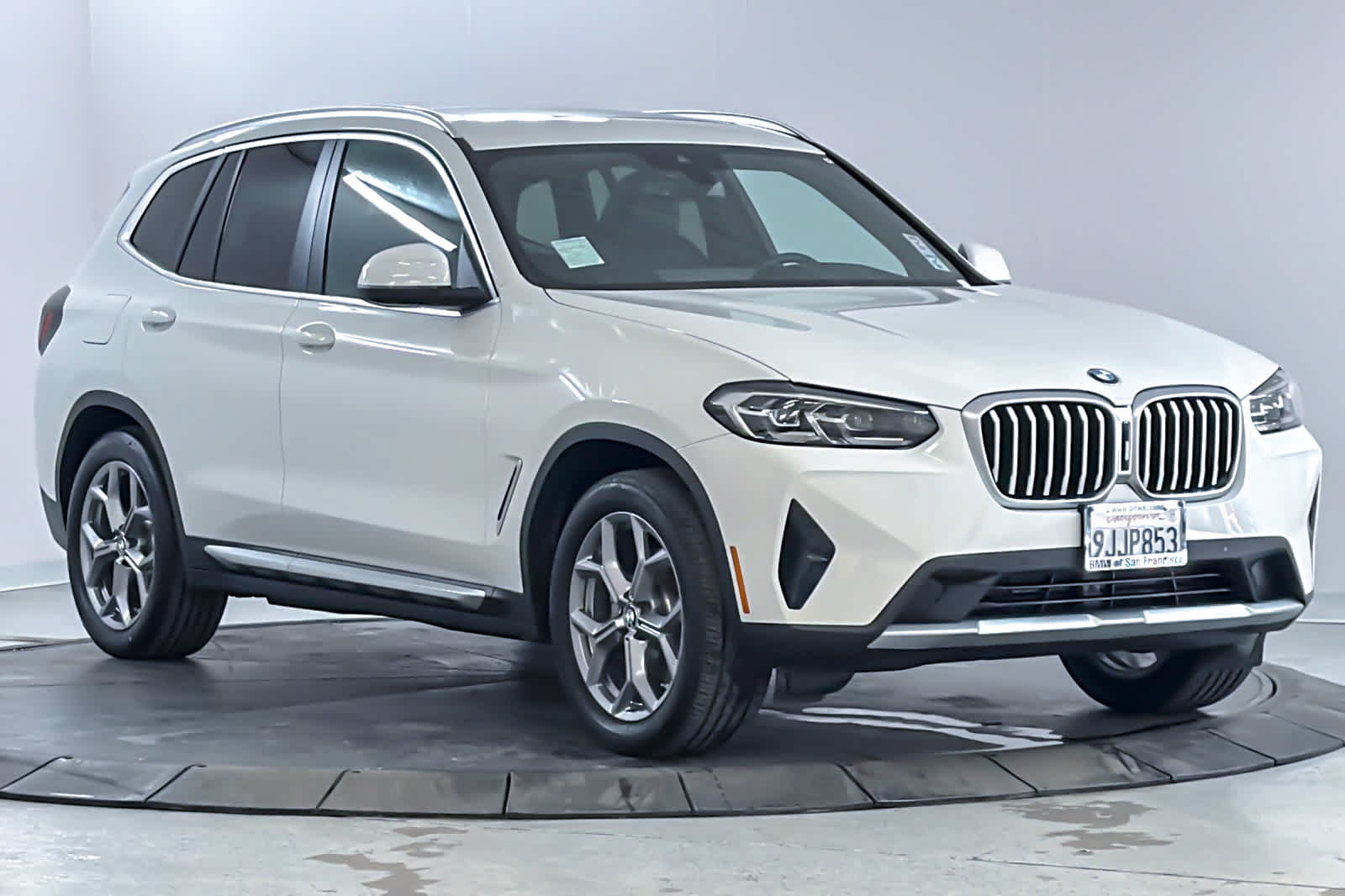 Used 2024 BMW X3 xDrive30i w/ Premium Package AWD/4WD image 9