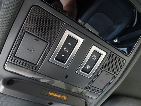 Certified 2024 Land Rover Defender 110 S AWD/4WD image 35