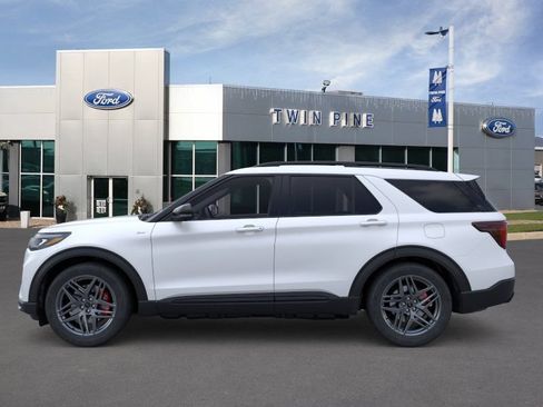 New 2026 Ford Explorer ST-Line w/ ST-Line Street Pack AWD/4WD image 3