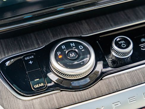 Certified 2025 Ford Expedition Platinum w/ Platinum Ultimate Package image 29