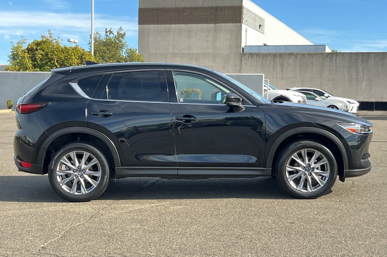 Used 2021 MAZDA CX-5 Grand Touring FWD image 6