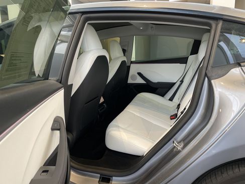 Used 2024 Tesla Model 3 Long Range RWD image 35