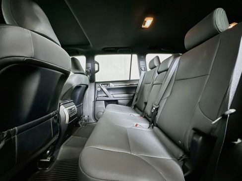 Used 2023 Lexus GX 460 Premium w/ Premium Plus Package AWD/4WD image 29