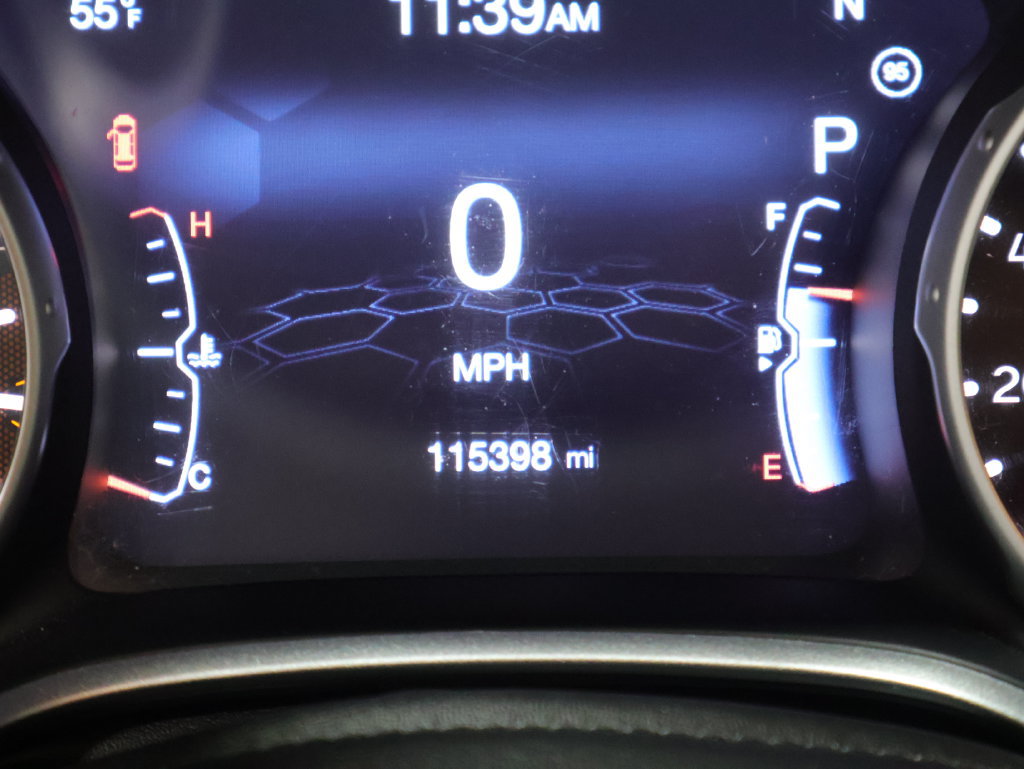 Used 2018 Jeep Compass Latitude w/ Popular Equipment Group AWD/4WD image 39