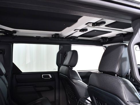 New 2025 Ford Bronco Badlands image 18