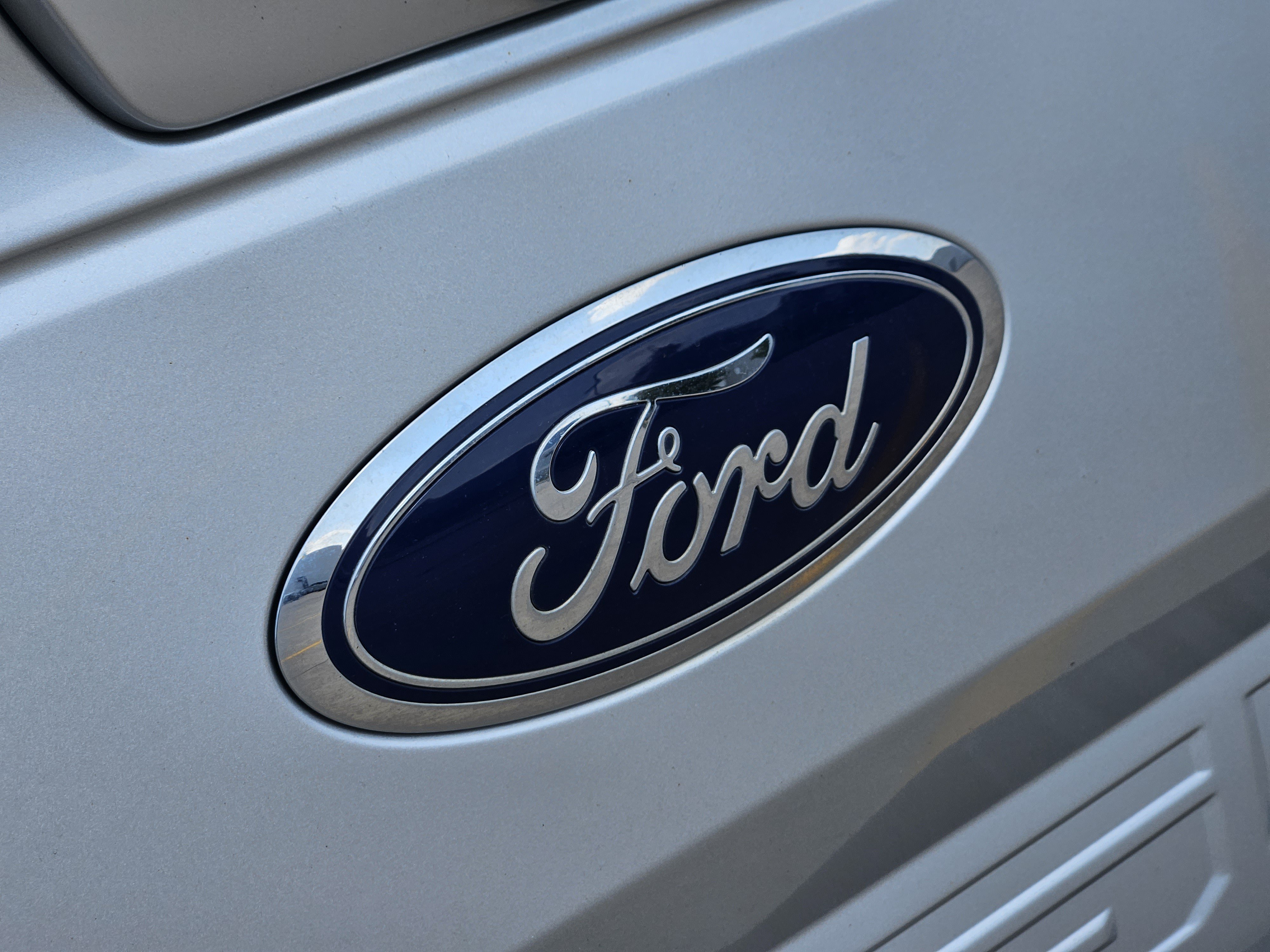 Used 2018 Ford F150 Lariat RWD image 31