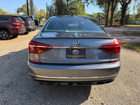 Used 2017 Volkswagen Passat 1.8T R-Line image 6