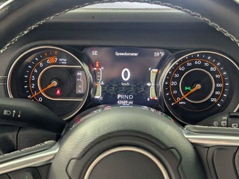 Certified 2022 Jeep Wrangler Unlimited Sahara w/ Cold Weather Group AWD/4WD image 16