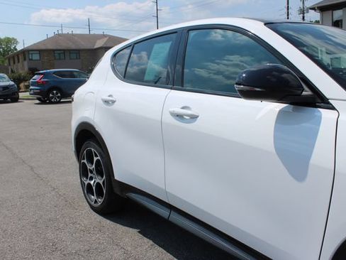 Used 2025 Alfa Romeo Tonale w/ Premium Package AWD/4WD image 48