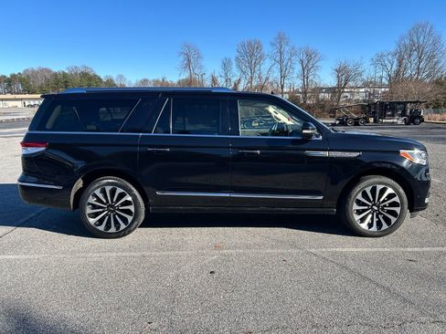 Used 2023 Lincoln Navigator L Reserve image 7