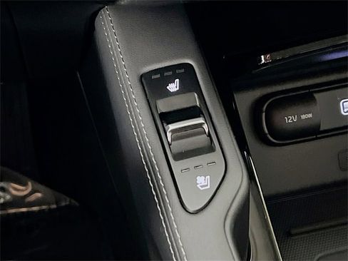 Used 2022 Kia Telluride EX w/ EX Premium Package image 22