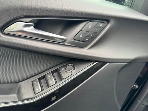New 2026 Chevrolet Equinox RS w/ Convenience Package III FWD image 35