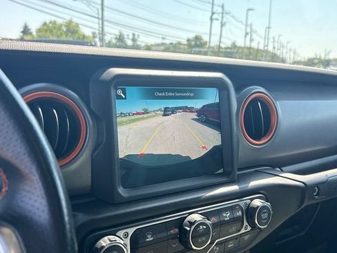 Used 2021 Jeep Gladiator Mojave AWD/4WD image 20