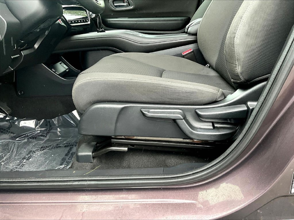 Used 2019 Honda HR-V EX image 36