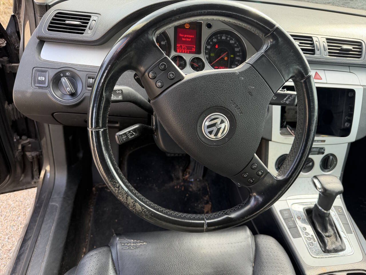 Used 2008 Volkswagen Passat Komfort FWD image 33