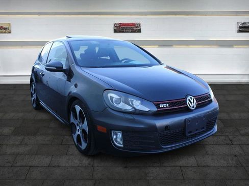 Used 2010 Volkswagen GTI 2-Door image 1